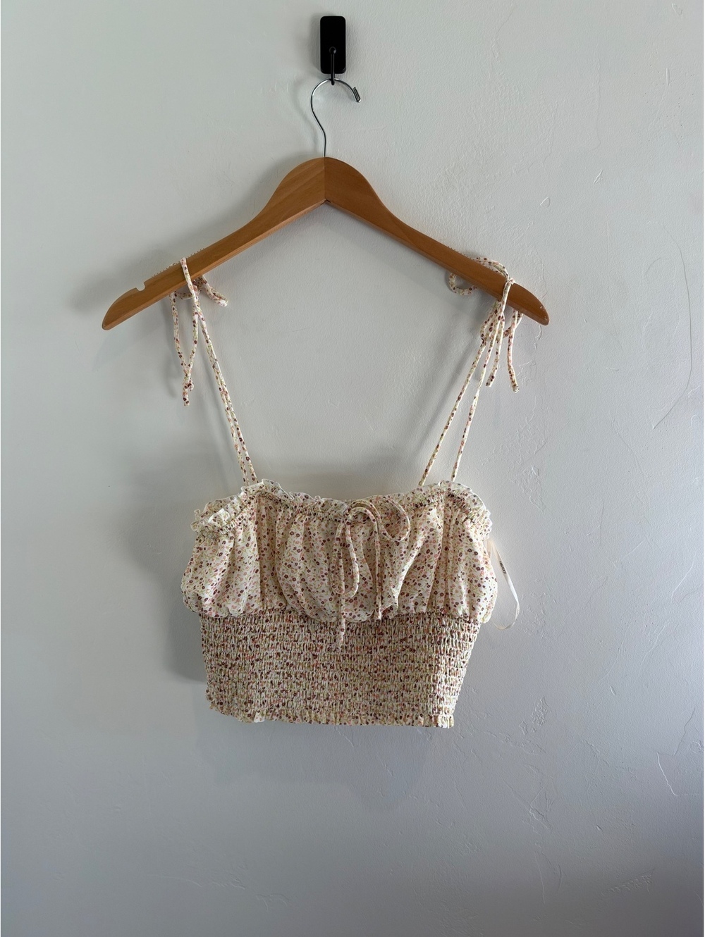 Forever 21 Ditsy Floral Smocked Tie Strap Crop Top Size Small
